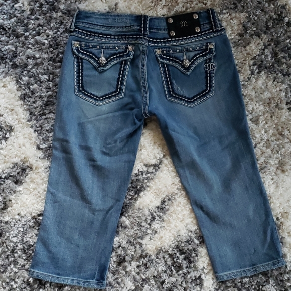 Miss Me Jean's.  Size 30. - Picture 4 of 6